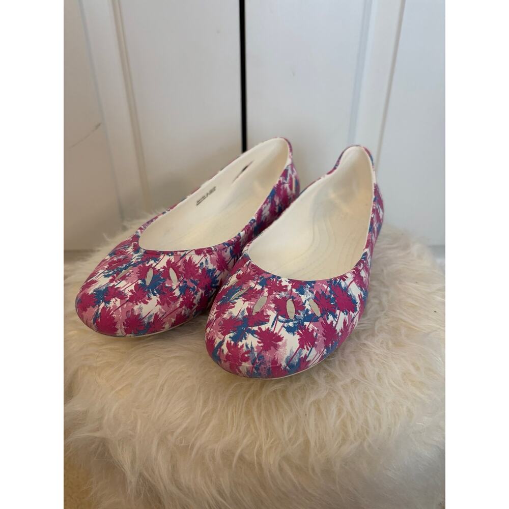 Crocs Kelli Graphic Palm Pink Ballet Flat size 7 crocs